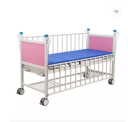 Hand het Ziekenhuis Pediatrisch Bed Twee Onstabiel Kindbed met Bed Hoofdraad